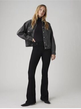 Levi 726 Flare Black Boot Cut Stretchy Mid Rise Denim Zip Fly Women’s 28X30